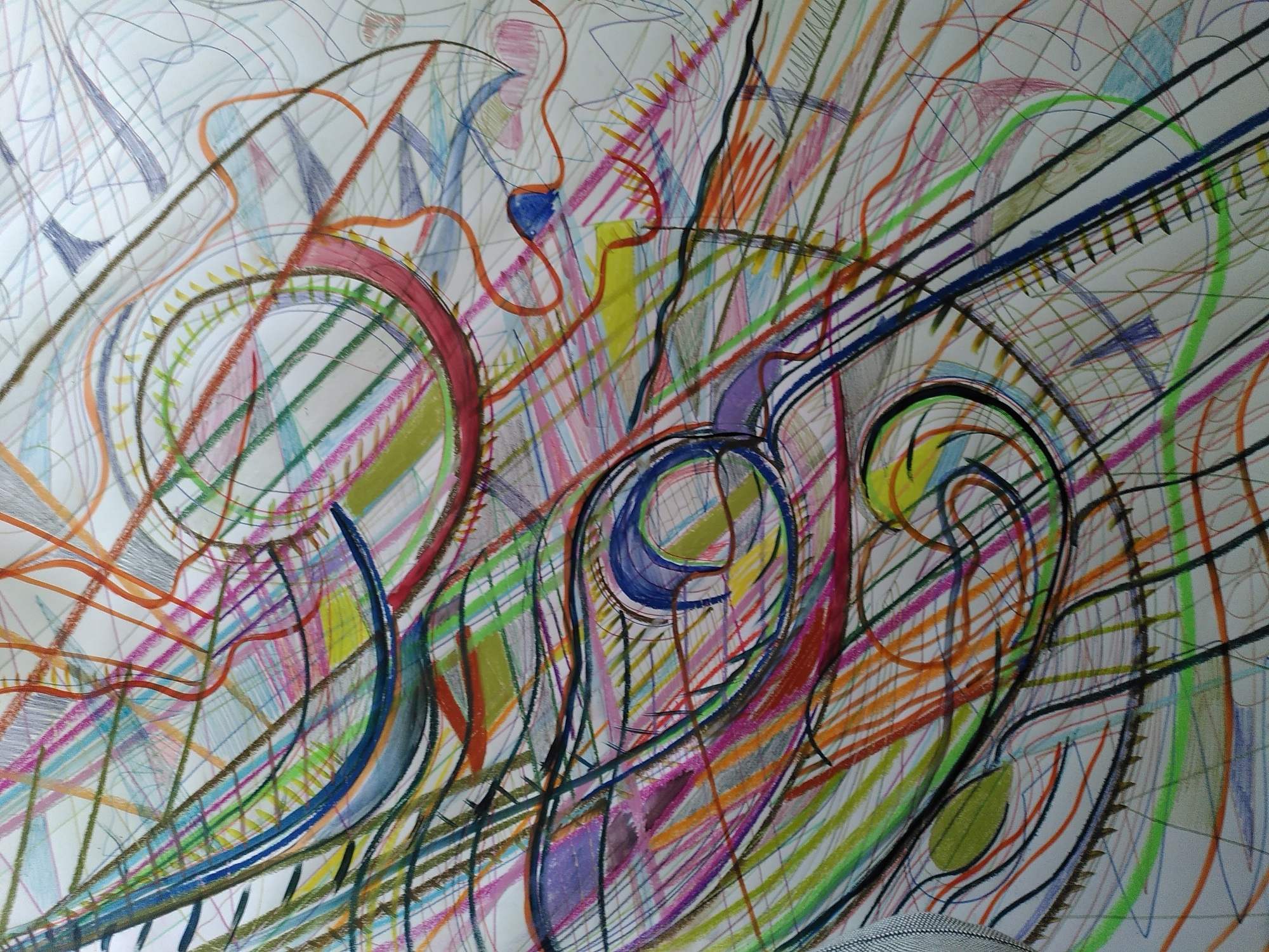 Tekening met spiralen in fijne gekleurde lijnen